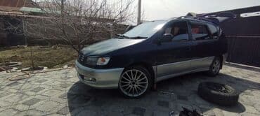 Toyota Ipsum: 1996 г., 2 л, Автомат, Бензин, Минивэн