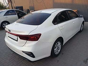byd e3: Kia K3: 2019 г., 1.6 л, Автомат, Бензин, Седан — 5