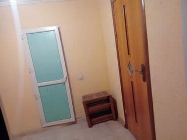 сниму дом за городом: Сдаётся небольшая комната с отдельным санузлом. Описание: - Комната — 1