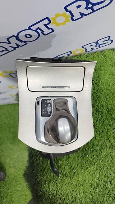 Infiniti G35, селектор переключения передач