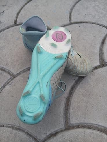 nike acg: Футбольные бутсы Nike с высоким носком-воротником. - Серия: Nike — 2