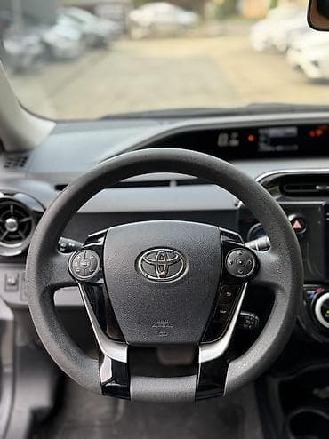 некст 1: Toyota Prius C: 2019 г., 1.5 л, Автомат, Гибрид, Хэтчбэк — 5