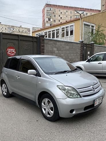 Toyota Ist: 2004 г., 1.3 л, Автомат, Бензин, Хэтчбэк — 1