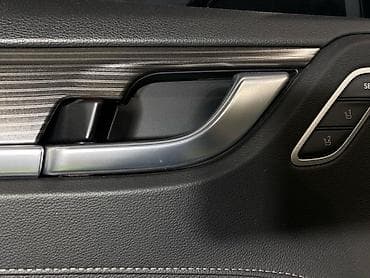 range rover 2020: Передняя внутренняя ручка двери правая 
Hyundai grandeur — 1