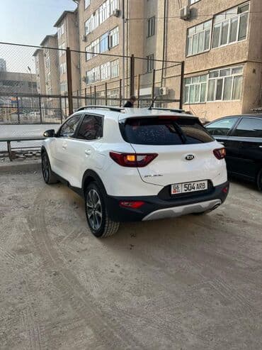 електро скутеры: Kia Stonic: 2018 г., 1.6 л, Робот, Дизель, Хэтчбэк — 3