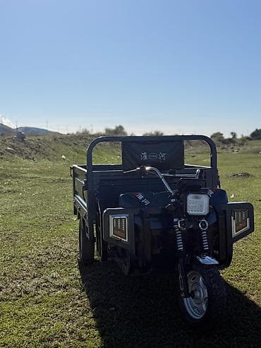 авто грузовые: Легкий грузовик — 7