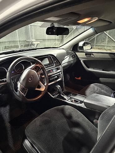 Продажа авто: Hyundai Sonata: 2019 г., 2 л, Автомат, Газ, Седан — 5