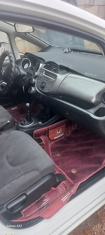 кэдди фольксваген: Honda Fit: 2014 г., 1.5 л, Механика, Бензин, Хэтчбэк — 3