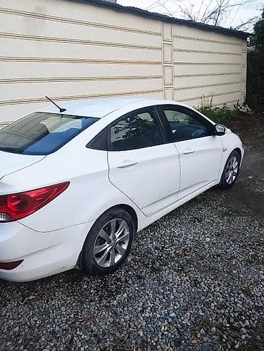 lexus 450d: Hyundai Solaris: 2011 г., 1.6 л, Автомат, Бензин, Седан — 2