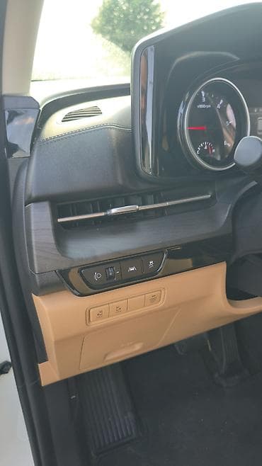 Kia Carnival: 2021 г., 2.2 л, Автомат, Дизель, Минивэн — 8