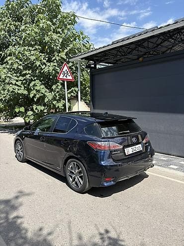 Продажа авто: Lexus CT: 2017 г., 1.8 л, Вариатор, Гибрид, Хэтчбэк — 3