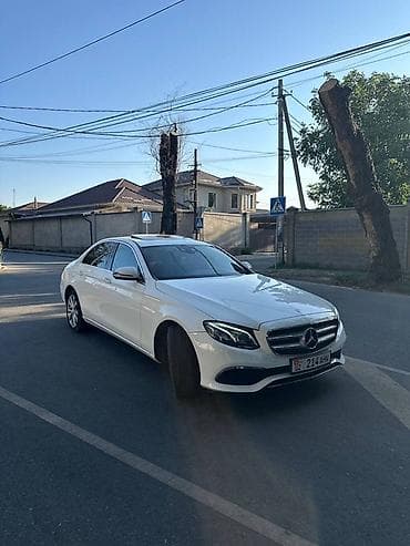 Транспорт: Mercedes-Benz E-Class: 2018 г., 2.2 л, Автомат, Бензин, Седан — 2