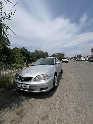 Toyota Avensis: 2002 г., 1.8 л, Механика, Бензин, Седан