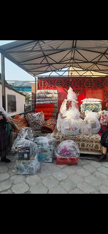 дом вещи: Продаю тапчан с кровлей, полностью разбирается, 45 000 сом, самовывоз — 1