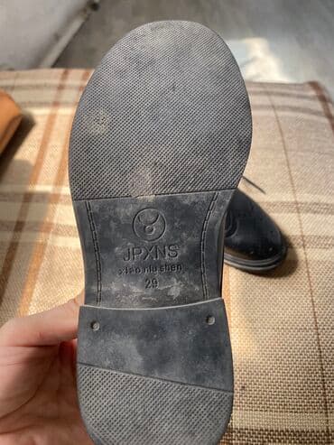 размер 28: Уни туфли в отличном состоянии 

Фирменные . Совенок — 4