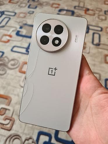 blackview e7s: OnePlus 13R, Б/у, 256 ГБ, цвет - Белый, 2 SIM — 1