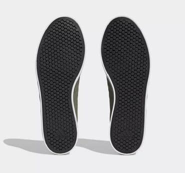 парные спортивные костюмы: Эркектердин кроссовкасы, 44, Adidas, Жаңы, түсү - Жашыл, Өзү алып кетүү — 4