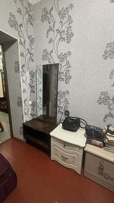 Кресла: Двухъярусная деревянная кровать с лестницей - Материал: массив — 4