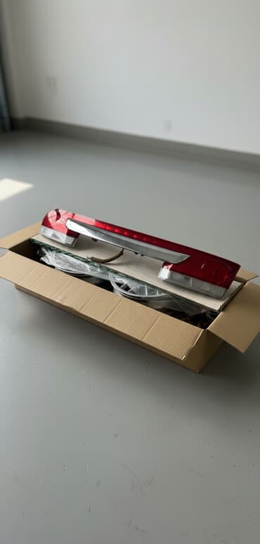 Комплект стоп-сигналов Honda 2005 г., Б/у, Оригинал, Япония at lalafo.kg Комплект стоп-сигналов Honda 2005 г., Б/у, Оригинал, Япония