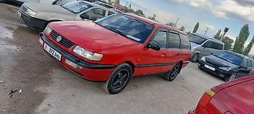 бар авто: Volkswagen Passat Variant: 1994 г., 2 л, Кол менен иштөөчү, Бензин, Универсал — 2