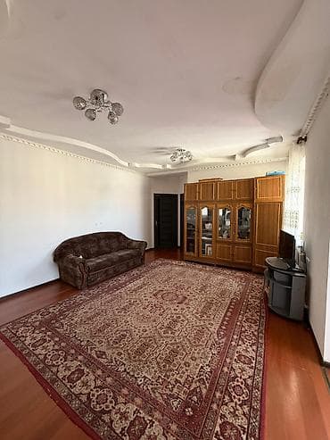 📍 ул. Абая 🔘9-комнатный 🔘Этажи 2 🔘337,5м² Продается дом по улице — 5