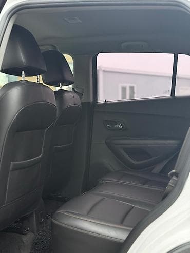 авто багаж: Chevrolet Trax: 2019 г., 1.4 л, Автомат, Бензин, Кроссовер — 6