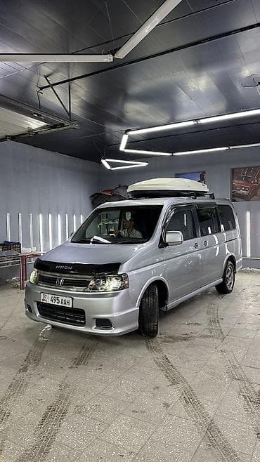 Honda Stepwgn: 2004 г., 2 л, Бензин, Минивэн