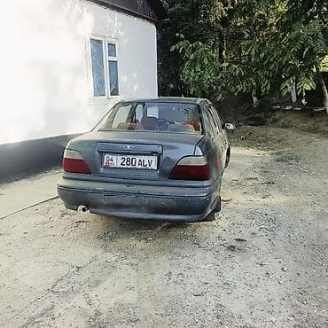 арзан машине: Daewoo Nexia: 1994 г., 1.5 л, Кол менен иштөөчү, Бензин, Седан — 3