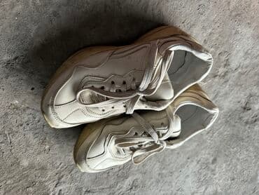 кеды бу: Обувь 37 размера, состояние идеальное. Заказывала с турции, за 3500 — 4