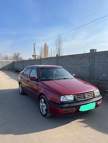 Volkswagen Vento: 1993 г., 1.8 л, Механика, Бензин, Седан — 3