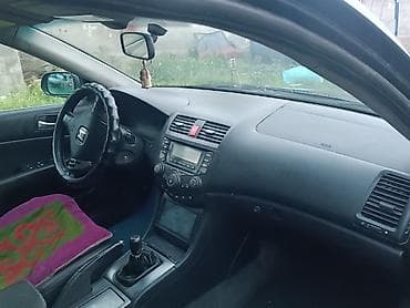 Продажа авто: Honda Accord: 2003 г., 2.4 л, Механика, Бензин, Седан — 3