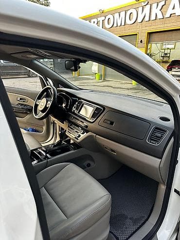 Унаа сатуу: Kia Carnival: 2016 г., 2.2 л, Автомат, Дизель, Вэн/Минивэн — 10