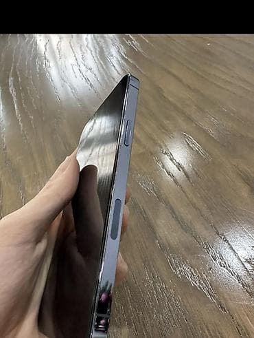 ipxone 7: IPhone 13 Pro Max, Б/у, 256 ГБ, Голубой, Чехол, 85 % — 2