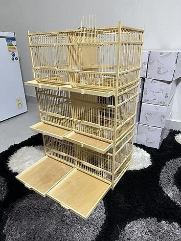 попугаи клетки: Продаю деревянный клетки для птицы 
Новый 
Цена 5500сом — 2