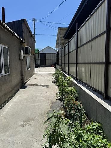 простой: Продается дом в Кызыл Аскере (ул. Орозова), участок 2,2 сотки(полдома) — 6