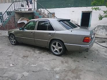 Транспорт: Mercedes-Benz W124: 1993 г., 2 л, Кол менен иштөөчү, Бензин, Седан — 2