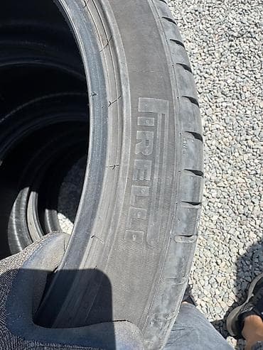 21: Шины 285 / 35 / R 21, Лето, Б/у, Комплект, Легковые, Италия, Pirelli — 1