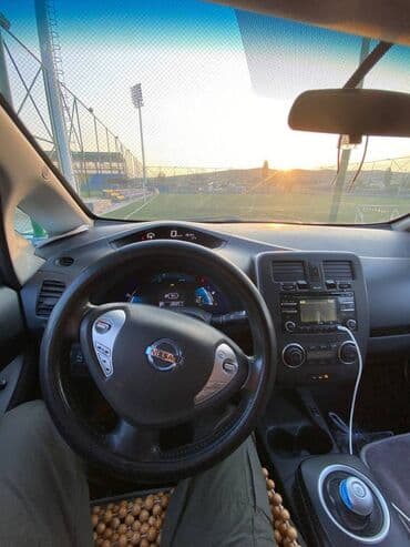 ниссан лиаф: Nissan Leaf: 2014 г., 0.1 л, Автомат, Электромобиль, Хэтчбэк — 5