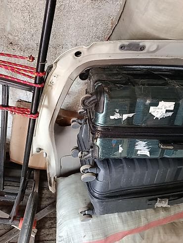 зеркало естима: Задний спойлер Toyota Б/у, Оригинал — 6