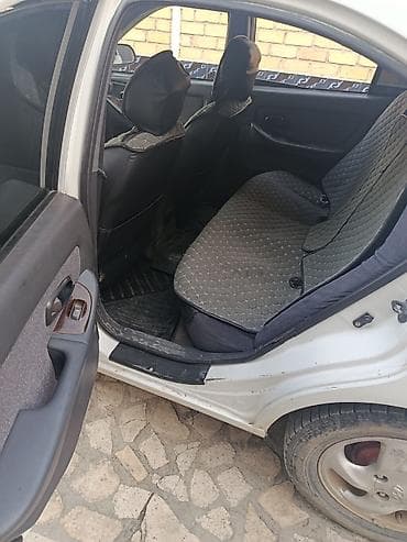 Транспорт: Hyundai Avante: 2002 г., 1.6 л, Кол менен иштөөчү, Седан — 6