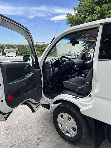 john dere: Kia BONGO: 2020 г., 2.4 л, Механика, Газ, Фургон — 9
