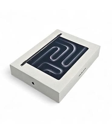 MacBook Pro 14 M5 16/512 space black. 22 цикла батарея 100%, полный