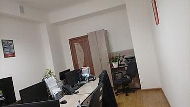 Квартиры: Сдаю кабинеты с 1 марта: 18кв.м и 13кв.м Ахунбаева/Юнусалиева, на — 1