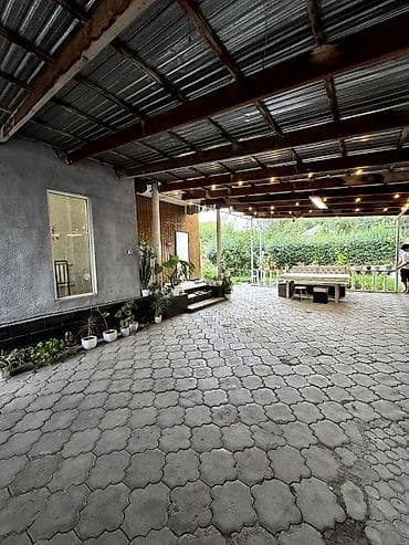 Недвижимость: 🏡 Продается уютный дом в центре Сокулука!!! ✨ Характеристики: • — 3