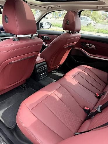 бмв салон: BMW 3 series: 2025 г., 0.1 л, Автомат, Электромобиль, Седан — 8