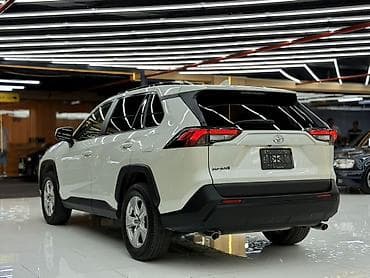 srv 2: Toyota RAV4: 2021 г., 2.5 л, Автомат, Бензин, Кроссовер — 4