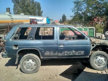 тд27: Терано 1 по запчастям,тд27,автомат АКПП, целая не гнилая рамамосты — 1