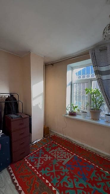 двухэтажных домов в бишкеке: 📍ул. Логвиненко 🔘5-комнат 🔘2 этажа 🔘140м² Продаётся двухэтажный — 10