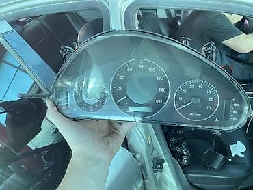 Щиток приборов Mercedes-Benz 2004 г., Оригинал