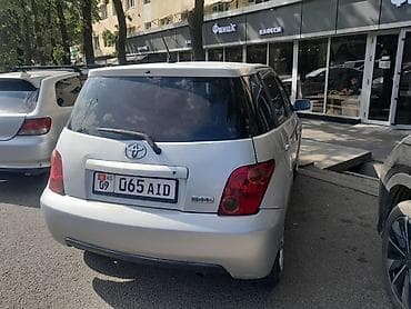 ист тайота: Toyota Ist: 2003 г., Автомат, Бензин, Хэтчбэк — 3